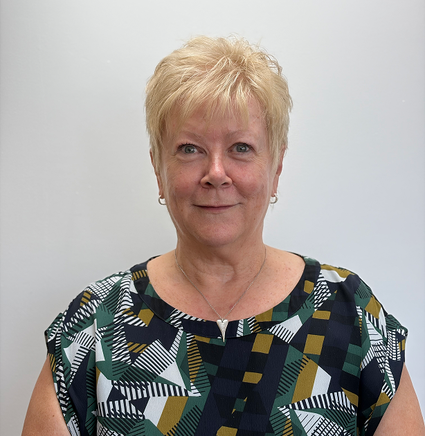 Dee Harper